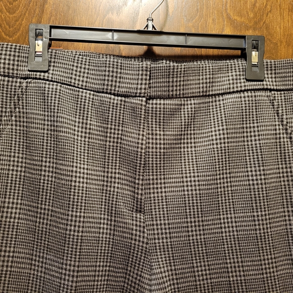NWT Banana Republic Black & Gray Checkered Ponte Pants - Picture 1 of 13